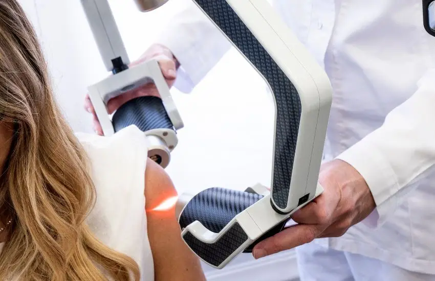 ¿Cómo tratar una tendinitis en el brazo